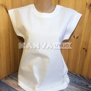 Пошитая блузка под вышивку из белой равномерки